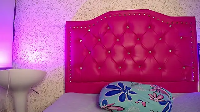 luly pink online show from March 13, 2026, 4:30 am