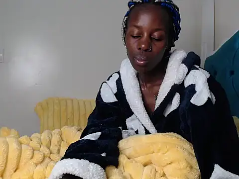 Snapshot of Hotellen chatting on July 15, 2026, 9:09 pm Hotellen online show from July 15, 2026, 9:09 pm