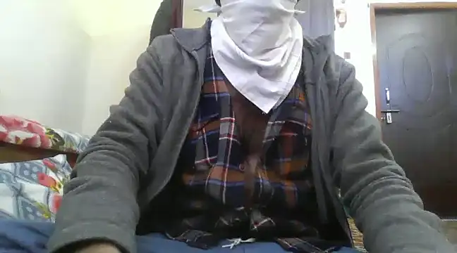 Snapshot of mainhoondon98 chatting on January 13, 2025, 8:26 am mainhoondon98 online show from January 13, 2025, 8:26 am