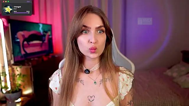 Snapshot of Kamila_icee chatting on July 11, 2026, 9:49 pm Kamila icee online show from July 11, 2026, 9:49 pm