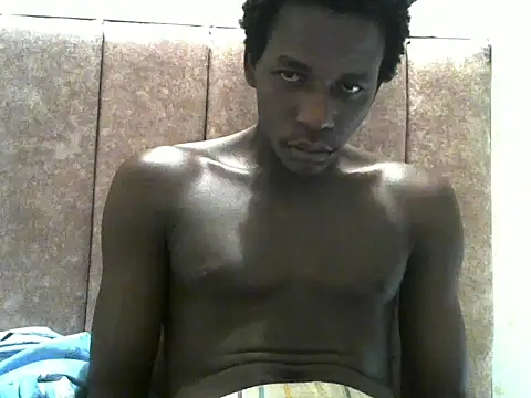 Snapshot of Bigras0011 chatting on June 16, 2026, 1:41 am Bigras0011 online show from June 16, 2026, 1:41 am