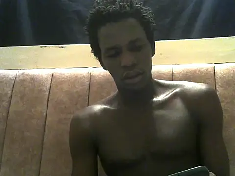 Snapshot of Bigras0011 chatting on July 11, 2026, 2:58 am Bigras0011 online show from July 11, 2026, 2:58 am