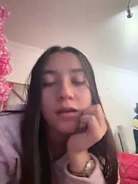 Snapshot of karla_cute01 chatting on July 1, 2026, 10:31 pm karla cute01 online show from July 1, 2026, 10:31 pm