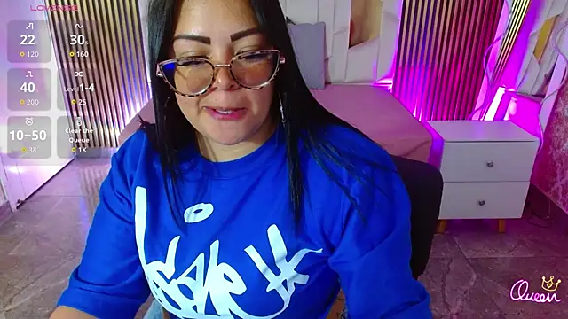 martinna tay online show from May 13, 2026, 3:26 am
