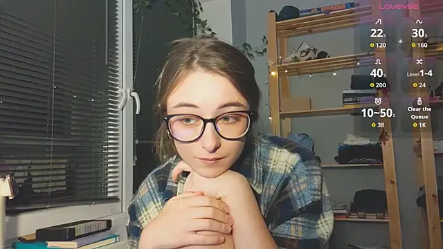 Snapshot of monlight__dana chatting on October 5, 2025, 5:00 pm monlight  dana online show from October 5, 2025, 5:00 pm