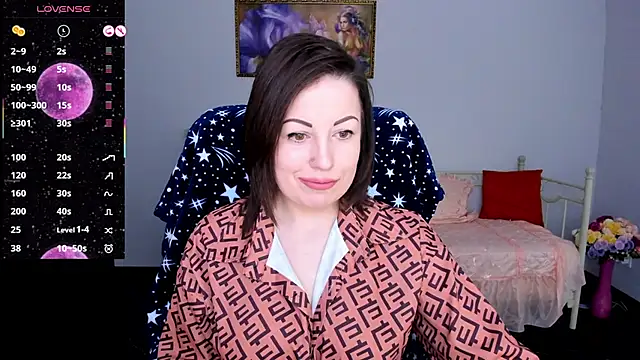 Emily Midlton online show from March 3, 2025, 7:21 am