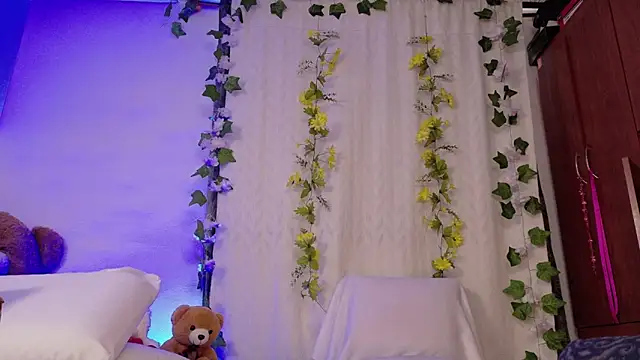 cattaleya1476 online show from February 17, 2026, 3:08 pm