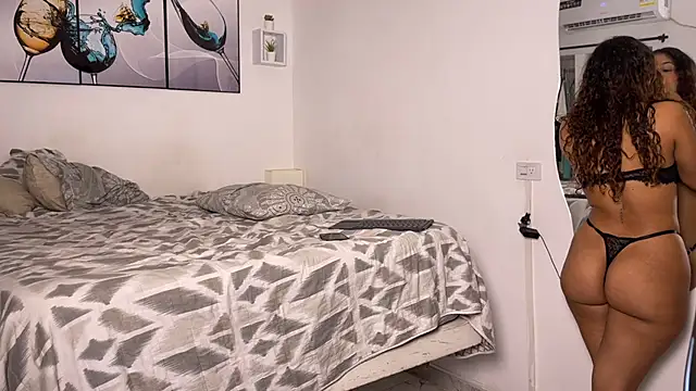 wendy alejo1712 online show from November 12, 2025, 12:33 am