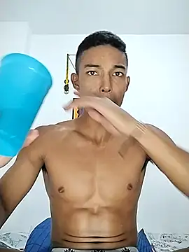 Demiansteven2 online show from February 19, 2025, 4:12 am