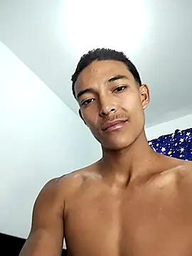 Snapshot of Demiansteven2 chatting on March 20, 2026, 4:23 pm Demiansteven2 online show from March 20, 2026, 4:23 pm