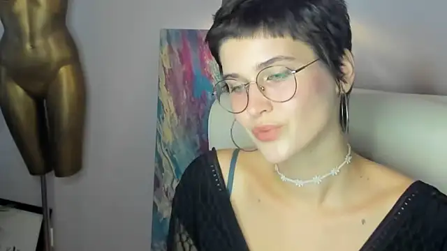 sarah perfect online show from September 14, 2025, 1:43 pm