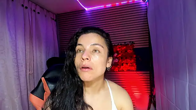 rosse 2504 online show from September 16, 2025, 5:03 pm