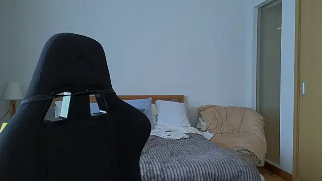 VanessaBayer2 online show from March 9, 2025, 6:17 am