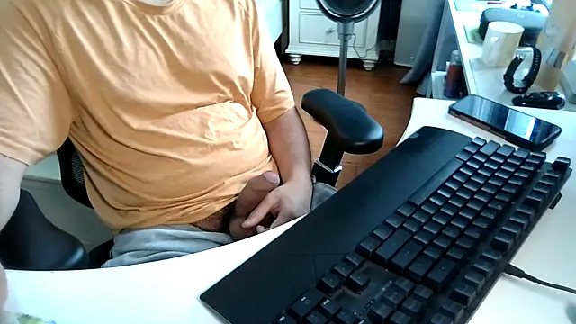 big-pig online show from June 30, 2026, 4:35 am