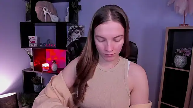 kenzie x online show from December 13, 2024, 10:51 am