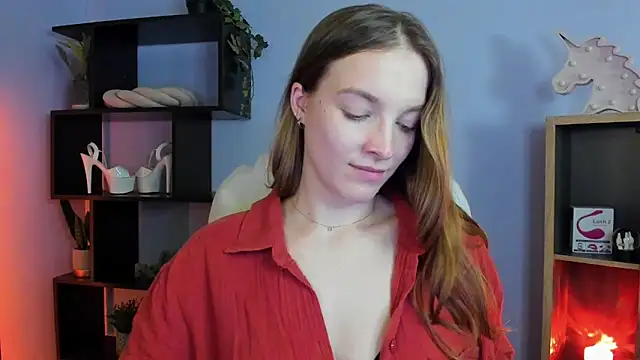 kenzie x online show from February 17, 2025, 9:24 am