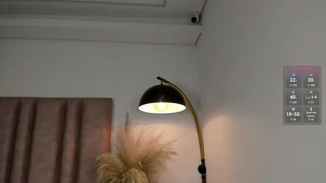 im alejandra  online show from April 19, 2026, 5:07 am