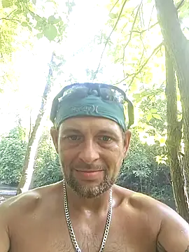 Snapshot of ROCKHARDDADDY86 chatting on July 1, 2026, 1:45 pm ROCKHARDDADDY86 online show from July 1, 2026, 1:45 pm