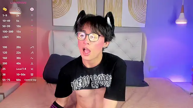 cherryy boy online show from April 13, 2026, 7:41 pm