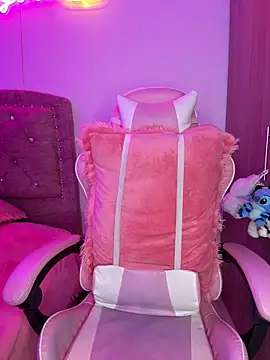 YovngBaby online show from April 17, 2026, 4:37 am