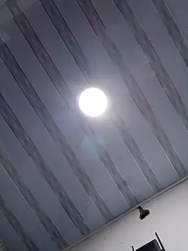 Liancy online show from April 12, 2026, 3:00 am