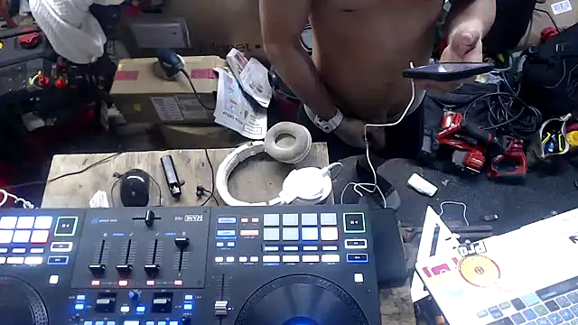 Snapshot of tongueispowerr6d9 chatting on January 5, 2025, 9:57 pm tongueispowerr6d9 online show from January 5, 2025, 9:57 pm