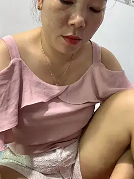 Snapshot of Baby-bigtits chatting on February 26, 2025, 2:59 am Baby-bigtits online show from February 26, 2025, 2:59 am