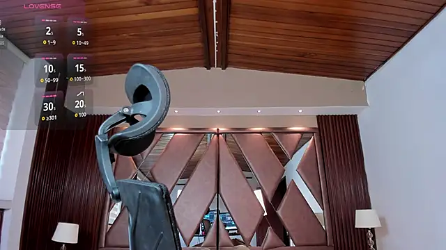 Snapshot of IsabellaaJoness chatting on April 4, 2026, 11:29 am IsabellaaJoness online show from April 4, 2026, 11:29 am