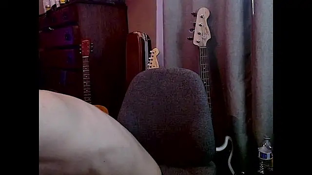 psil0cyb0rg online show from April 15, 2026, 1:56 am