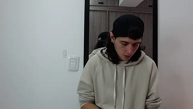 alex connorr online show from February 10, 2025, 2:26 pm