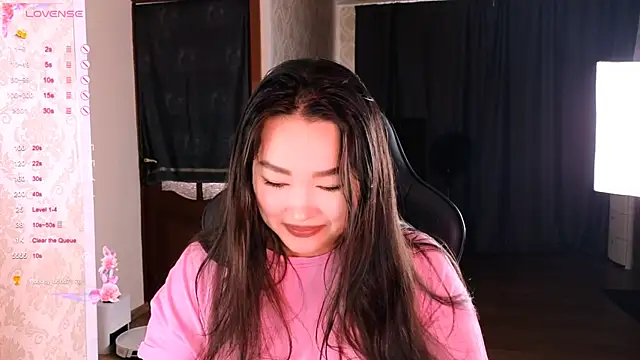 Snapshot of Erica_Wayne chatting on November 2, 2025, 7:44 am Erica Wayne online show from November 2, 2025, 7:44 am