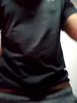 luisfer 98 online show from December 2, 2025, 7:09 pm