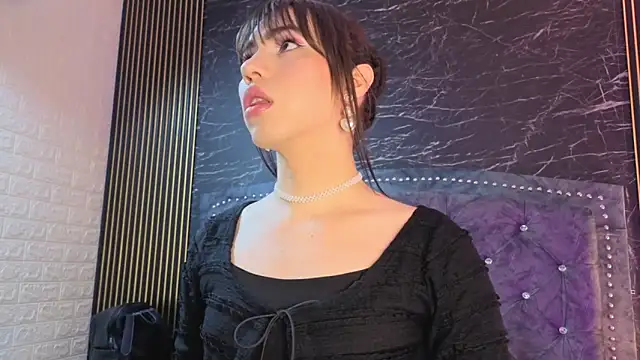 diosagolden online show from November 19, 2025, 8:20 pm