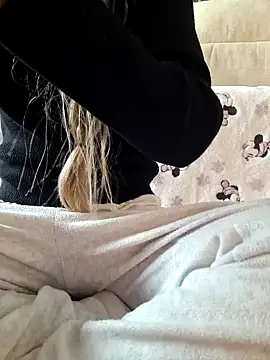 Snapshot of Mary_anes chatting on February 9, 2025, 4:29 pm Mary anes online show from February 9, 2025, 4:29 pm