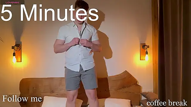 Snapshot of charlie_smiley chatting on February 10, 2026, 3:32 am charlie smiley online show from February 10, 2026, 3:32 am