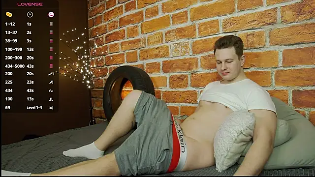 Snapshot of charlie_smiley chatting on March 2, 2026, 5:30 am charlie smiley online show from March 2, 2026, 5:30 am