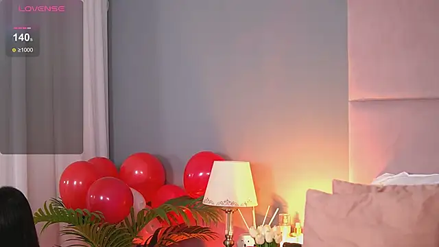 AlmaLuv online show from February 22, 2025, 4:40 am