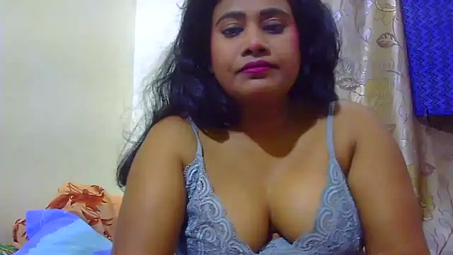 sexy roma online show from November 27, 2025, 3:47 pm