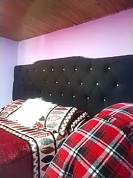 Snapshot of Camille_rose_ chatting on November 7, 2025, 3:34 pm Camille rose online show from November 7, 2025, 3:34 pm