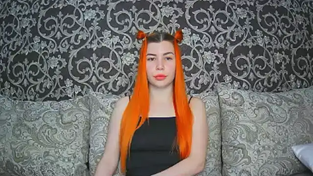 ElllaNuar online show from November 17, 2025, 2:50 am