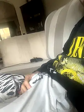 EE123458 online show from October 31, 2025, 3:02 pm