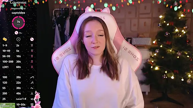 MoonlishSiren online show from December 25, 2024, 9:43 pm