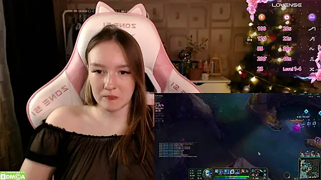 MoonlishSiren online show from January 12, 2025, 9:40 pm