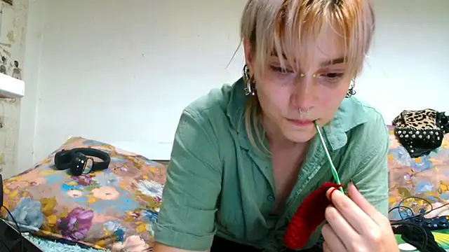 Snapshot of Sophie_Bell chatting on June 25, 2026, 7:51 pm Sophie Bell online show from June 25, 2026, 7:51 pm