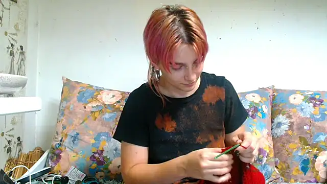 Snapshot of Sophie_Bell chatting on July 9, 2026, 5:17 pm Sophie Bell online show from July 9, 2026, 5:17 pm