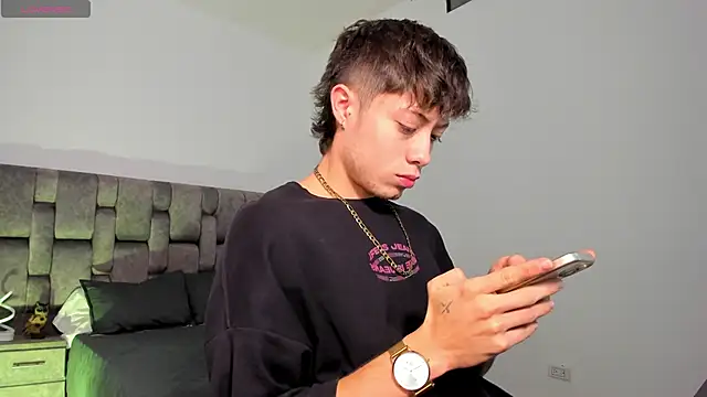 MarcusCollinss  online show from December 21, 2024, 12:16 pm