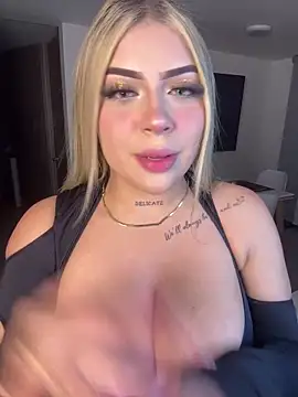 MiaWhitePink  online show from February 7, 2026, 6:17 am