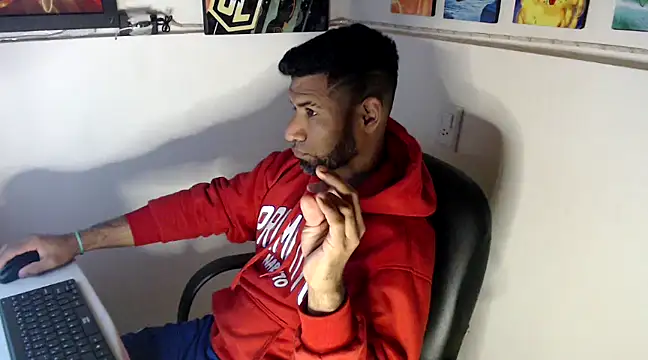 Enriblack92 online show from December 4, 2024, 4:27 pm