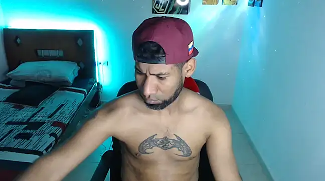 Enriblack92 online show from December 27, 2024, 6:53 pm