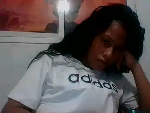 Kitra New online show from February 20, 2025, 3:23 am